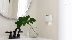 Aera® - Mini Essential Oil Diffuser for Small Spaces